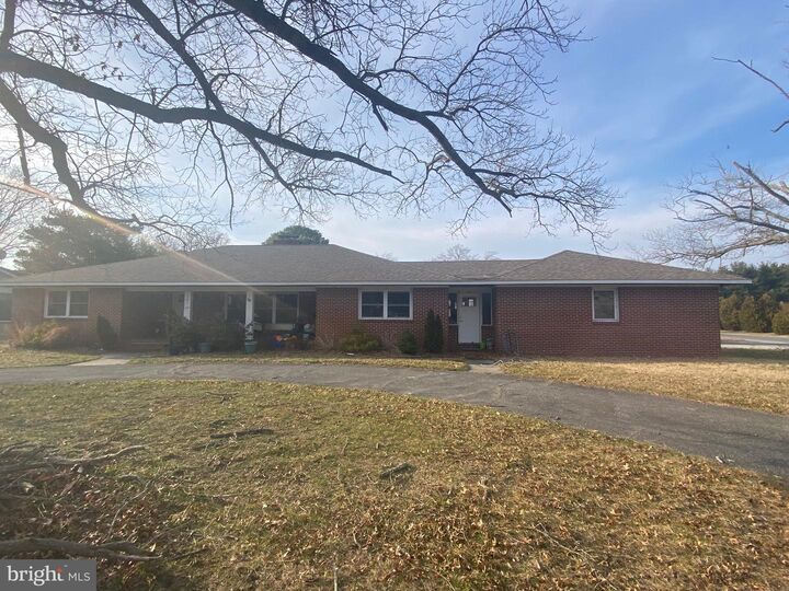 Property Photo:  161 Lakeside Drive  DE 19956 