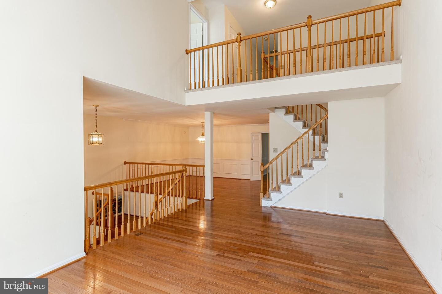 Property Photo: 2162 Kings Garden Way VA 22043