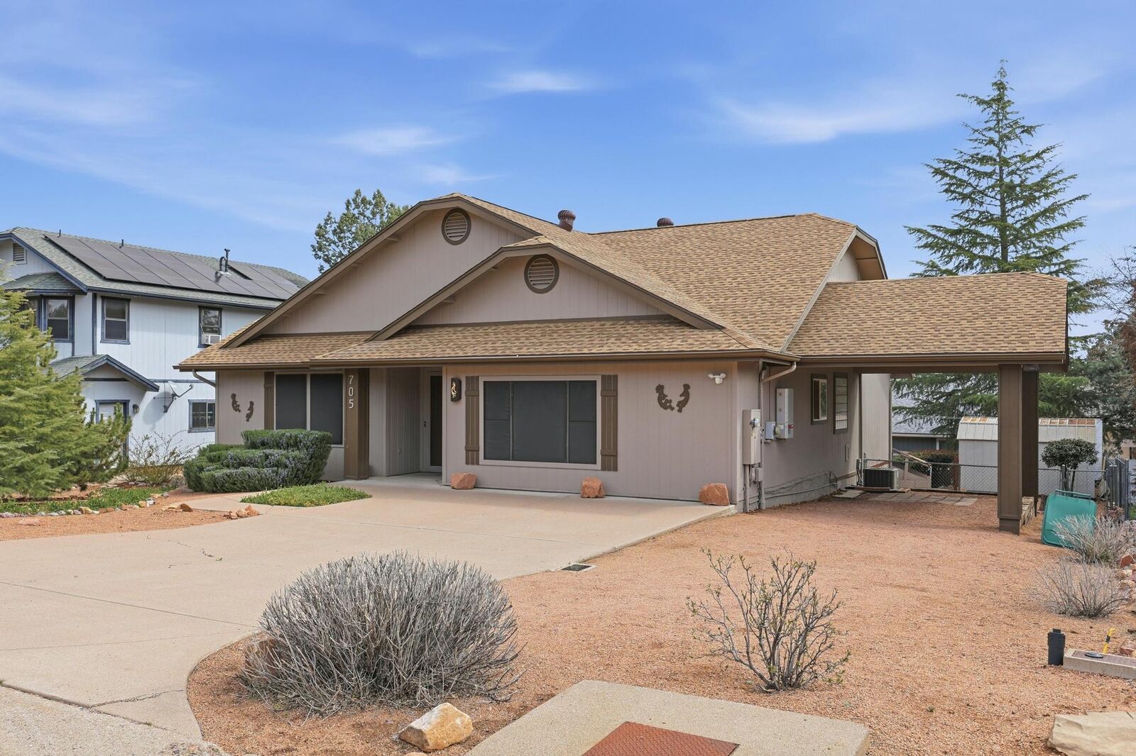 Property Photo:  705 W Sherwood Drive  AZ 85541 