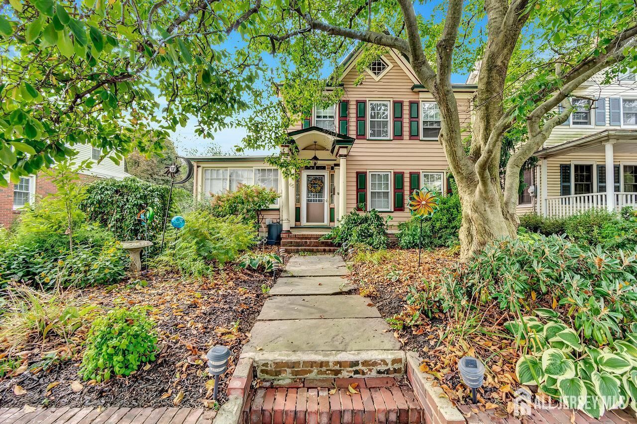 Property Photo:  65 Green Street  NJ 07095 