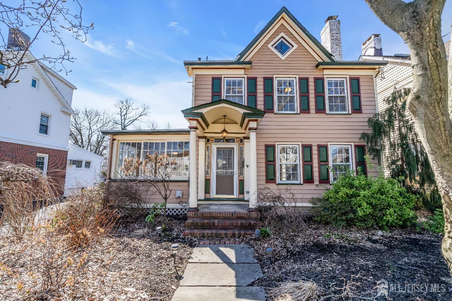 Property Photo:  65 Green Street  NJ 07095 