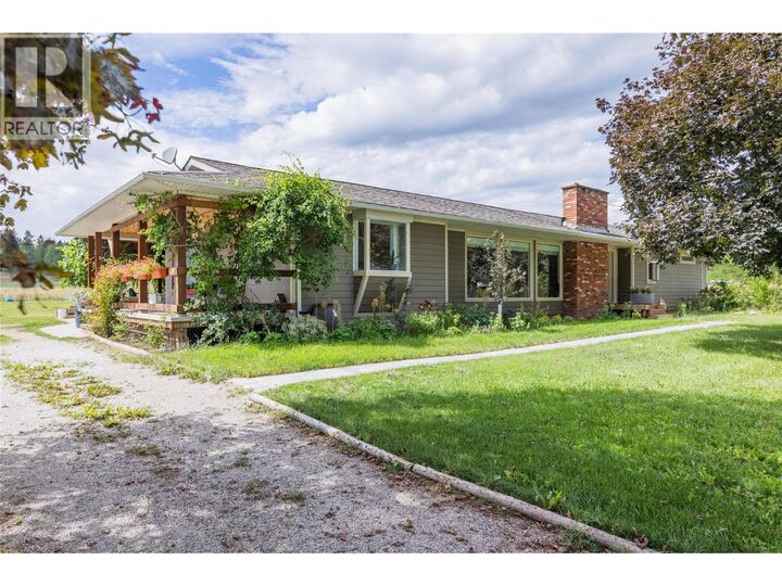 Property Photo: 4780 Sleepy Hollow Road BC V4Y 0T8