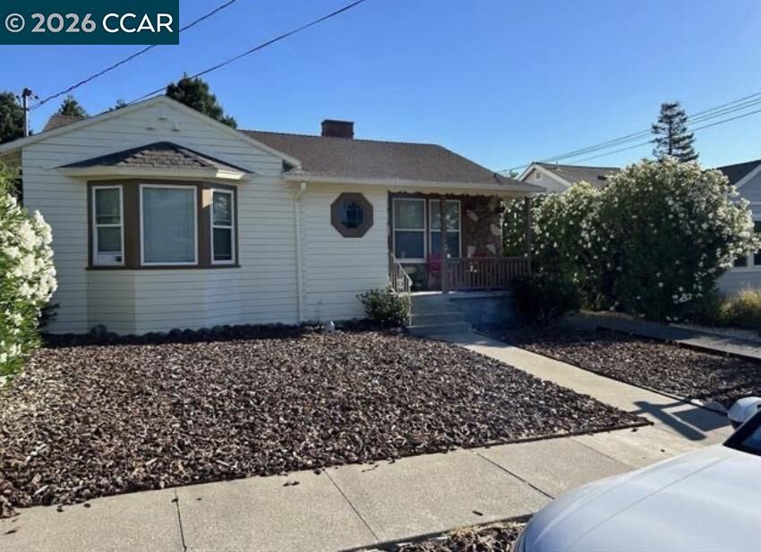 Property Photo:  1924 Almond Ave B  CA 94596 