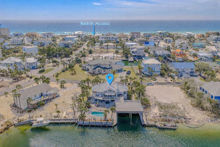 Property Photo: 621 Choctaw Drive FL 32541