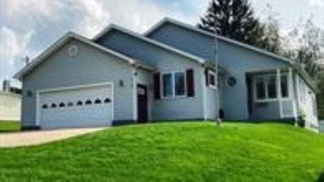Property Photo:  4138 Stanton Street  PA 16510 