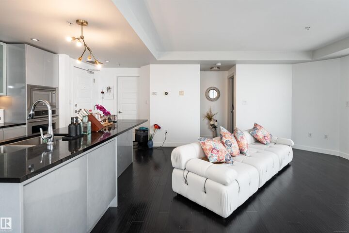 Property Photo:  10388 105 Street NW 1803  AB T5J 0C2 