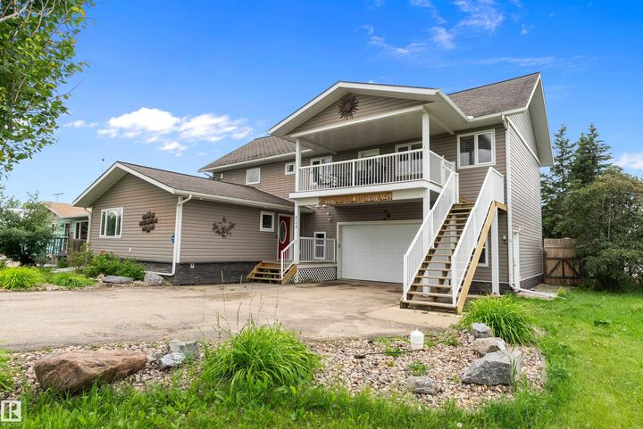 Property Photo: 513 2nd Avenue AB T0C 1X0