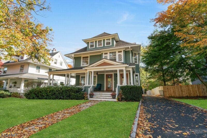 Property Photo:  111 Park St 2  NJ 07042 