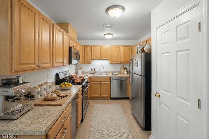 Property Photo:  497 Teal Plz  NJ 07094 