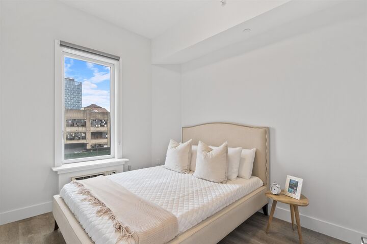 Property Photo:  412 Whiton St 402  NJ 07304 