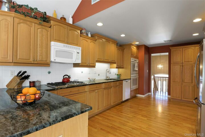Property Photo:  27 Hansen Street  NY 10983 