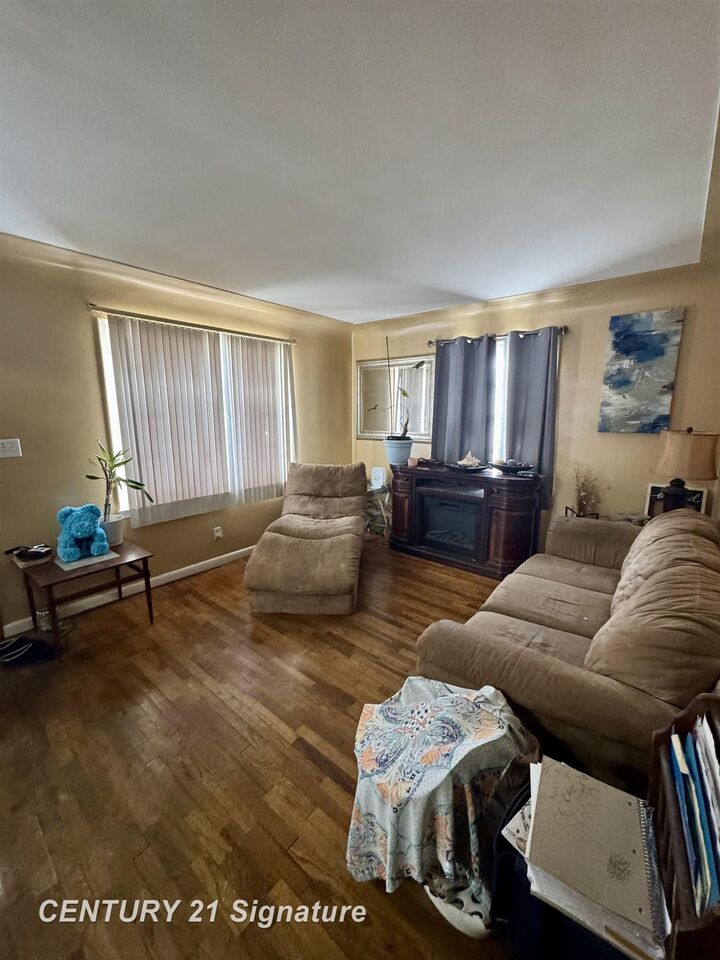 Property Photo:  1753 Kendrick Street  MI 48602 