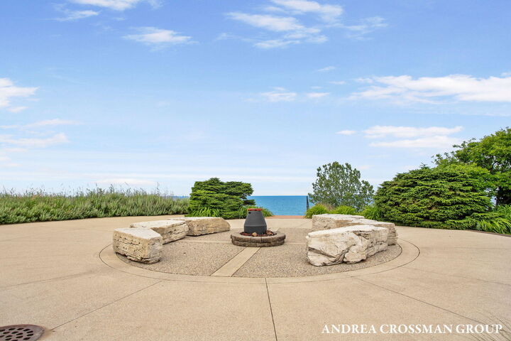 Property Photo:  684 Waters Edge Drive  MI 49090 