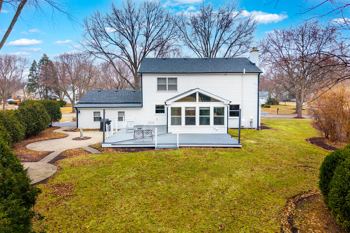 Property Photo:  1205 Briergate Drive  IL 60563 