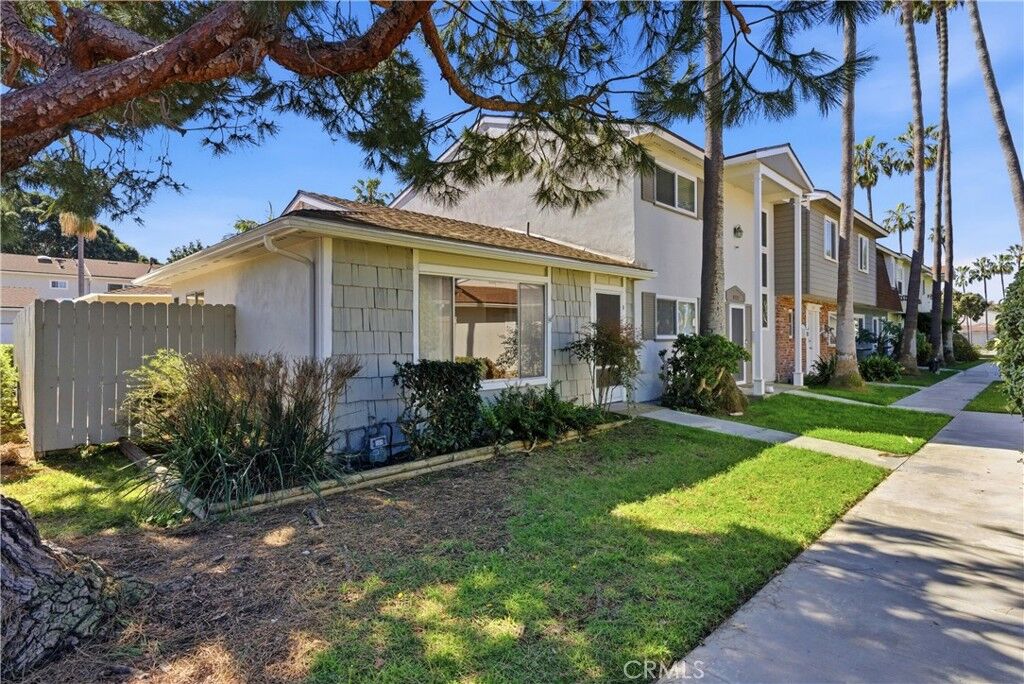 Property Photo:  8225 Foxhall Drive  CA 92646 