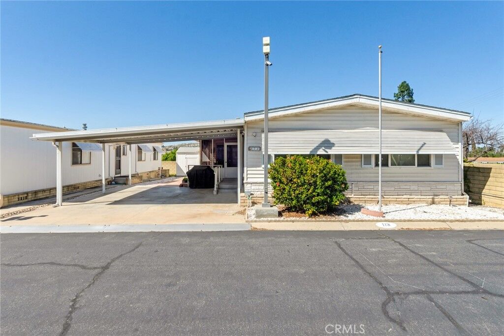 Property Photo: 3500 Buchanan Street 173 CA 92503