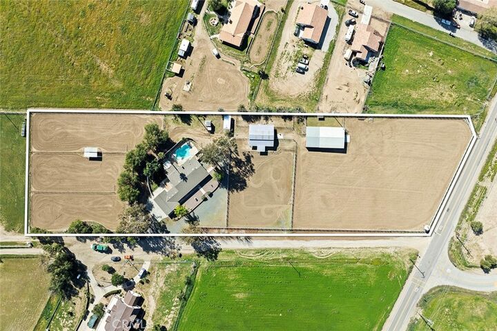 Property Photo:  31675 Contour  CA 92567 