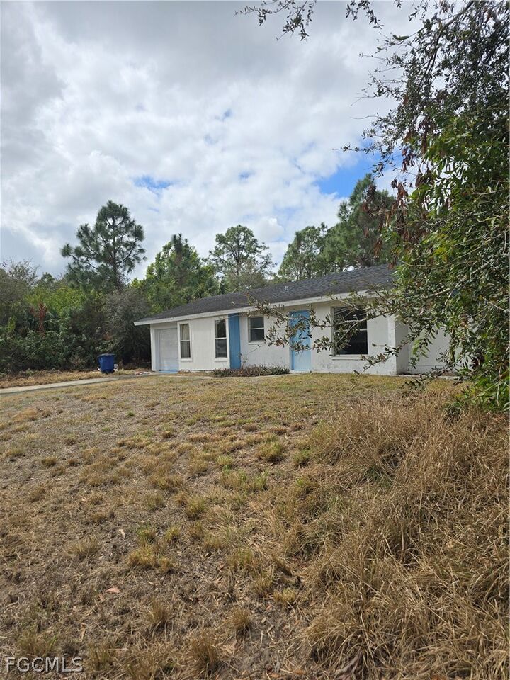 Property Photo:  103 Hines Avenue  FL 33936 