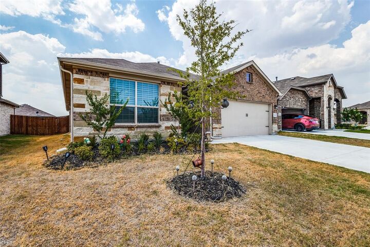 Property Photo:  15837 Culford Lane  TX 76247 