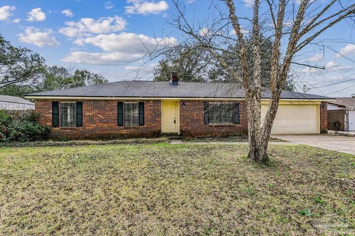 Property Photo:  6931 Falcon Dr  FL 32526 