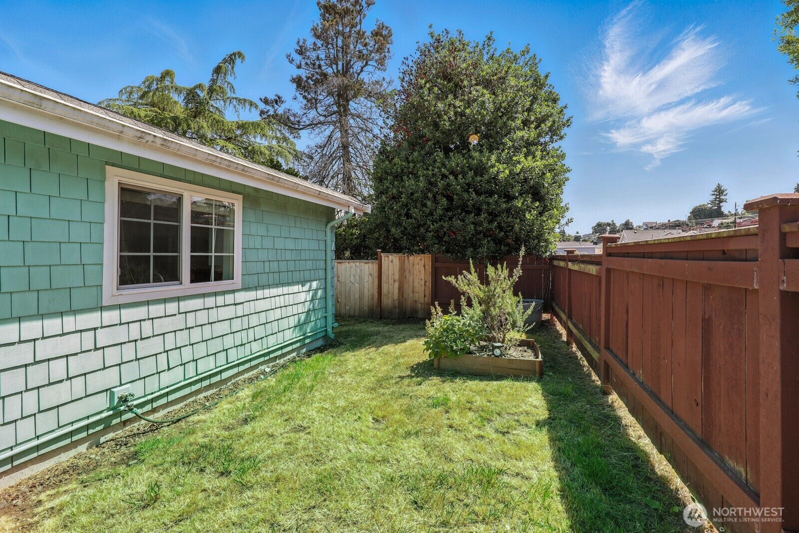 Property Photo:  805  36th Street  WA 98221 