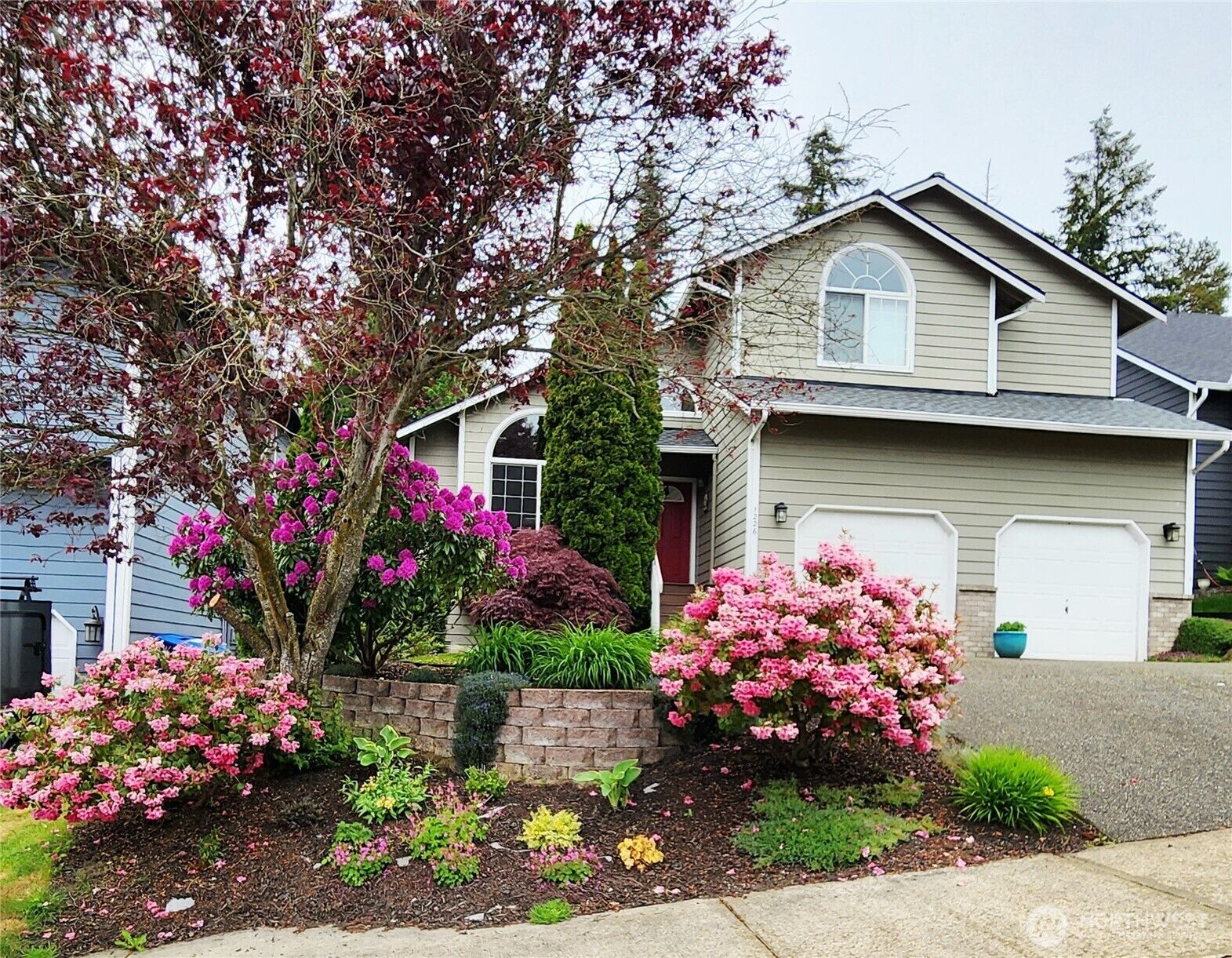 Property Photo:  1226 S 35th Street  WA 98055 