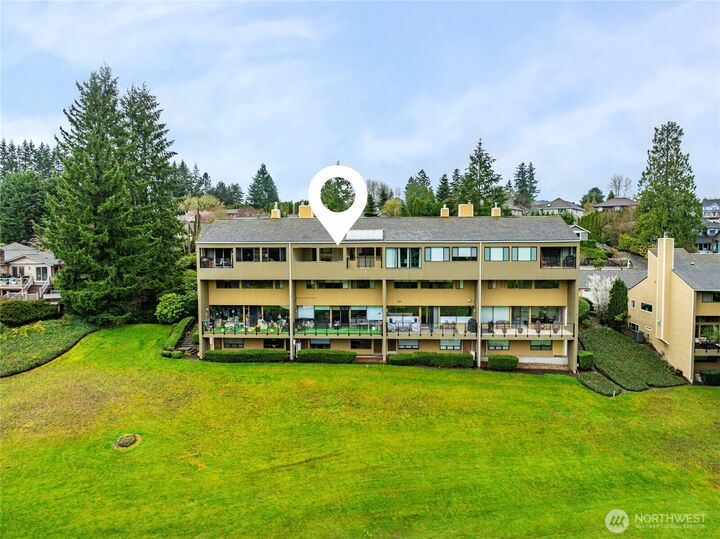 Property Photo: 25126 B 142nd Avenue SE WA 98042