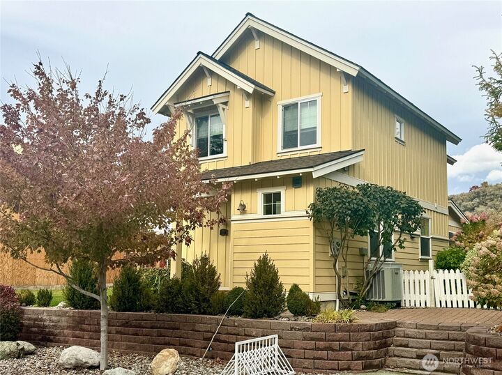 Property Photo:  90  Veranda Drive  WA 98844 