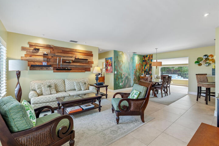 Property Photo:  500 NE 28th Drive  FL 33334 