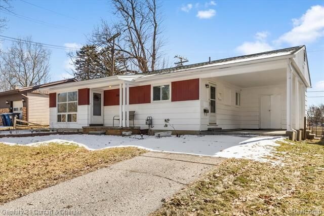 Property Photo:  2269 S Circle Drive  MI 48103 