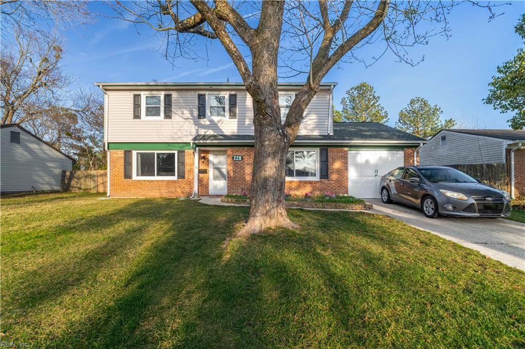 Property Photo: 228 Palace Green Blvd VA 23452