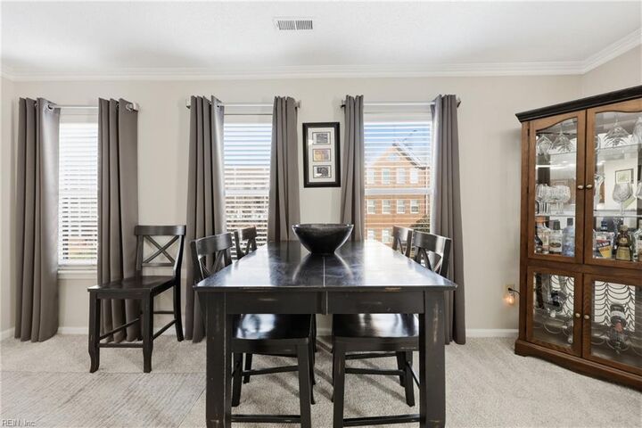 Property Photo:  203 Westover Ave 201  VA 23507 