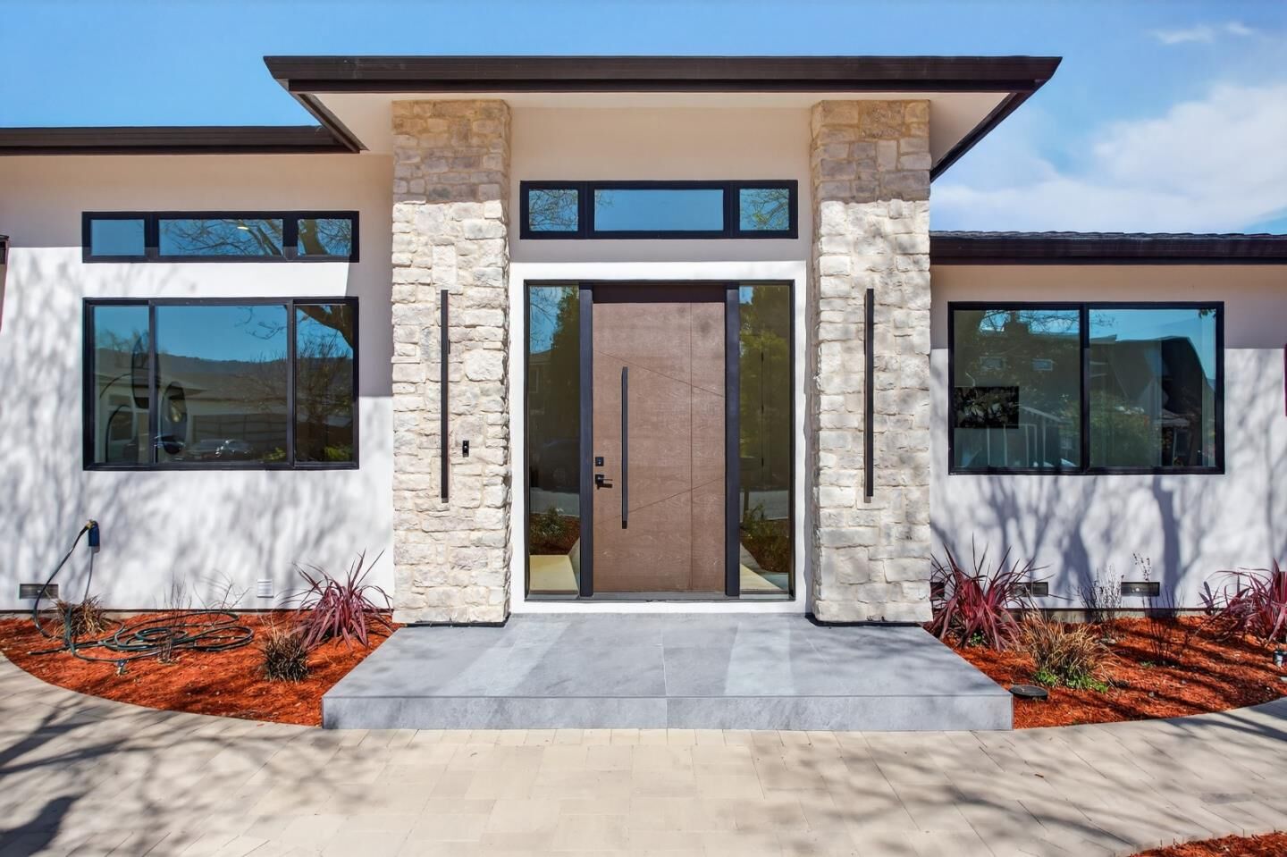 Property Photo: 18645 Paseo Lado CA 95070
