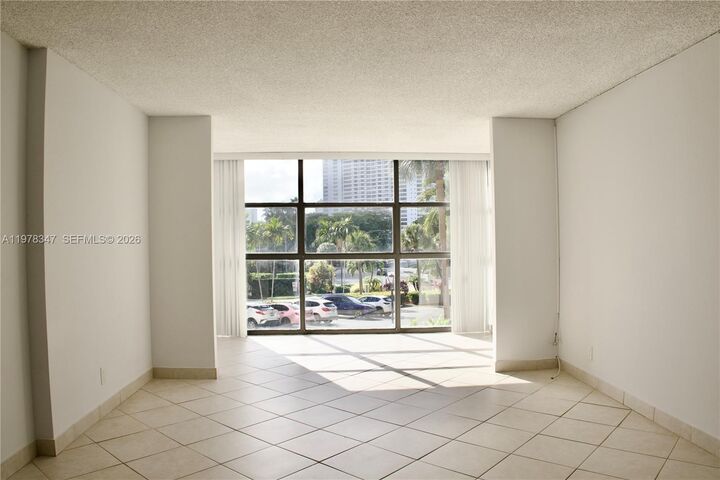 Property Photo:  600 Parkview Dr 305  FL 33009 