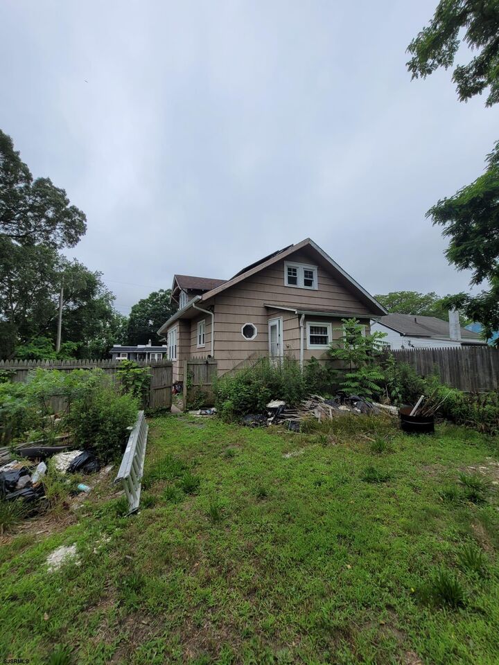 Property Photo:  16 W Thompson Ave  NJ 08232 