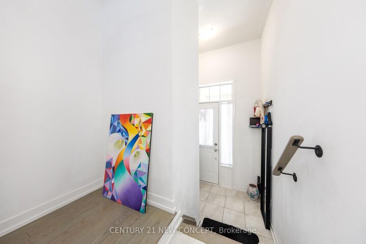 Property Photo:  227 Harding Park Street  ON L3Y 0E3 