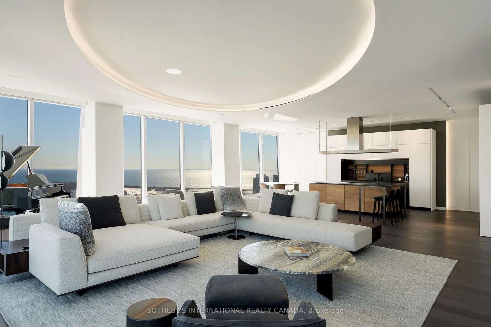 Property Photo: 183 Wellington Street W 4602/03 ON M5V 0A1
