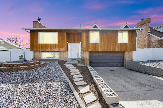 Property Photo: 2617 W Donnawood Cir S UT 84129