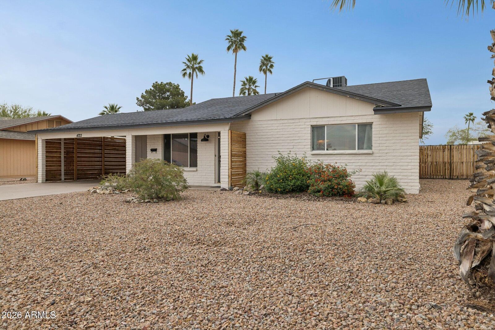 Property Photo:  4723 S Country Club Way  AZ 85282 