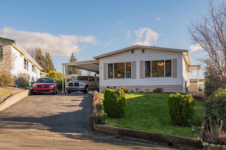 Property Photo: 2035 Martens Street 26 BC V2T 6M3