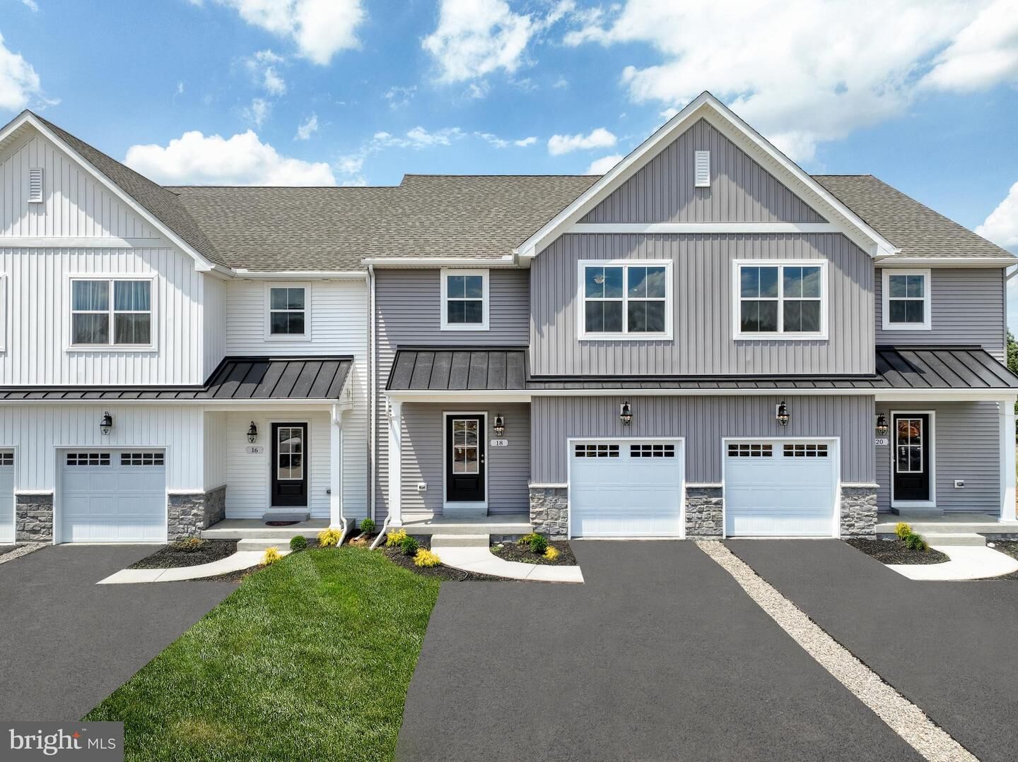 Property Photo:  19 Tilghman Trail  PA 17050 