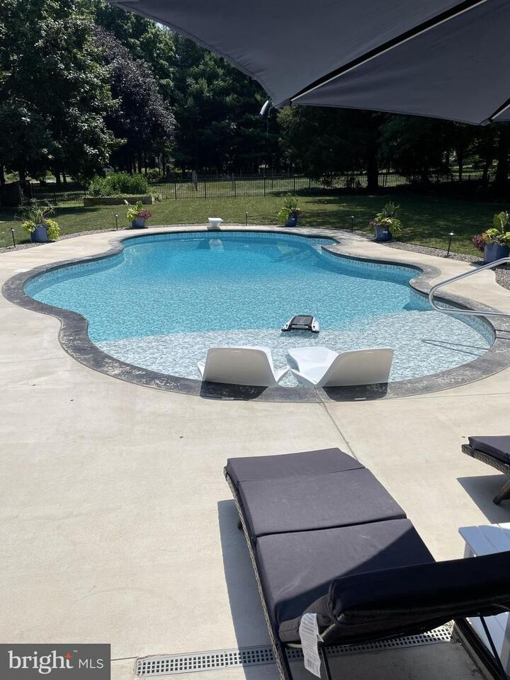 Property Photo:  119 Saybrooke Drive  PA 17543 