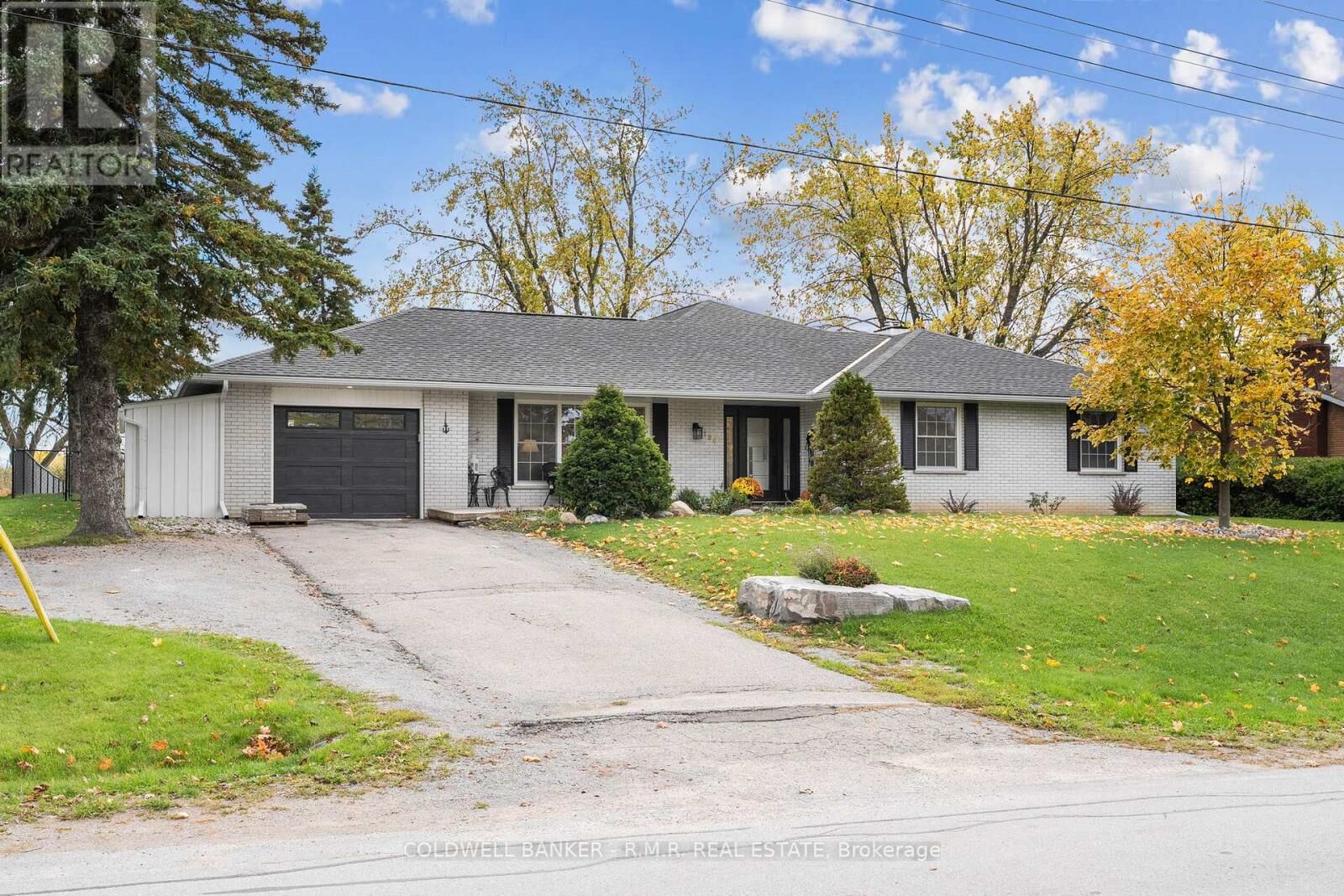 Property Photo:  126 Park Street  ON L0E 1E0 