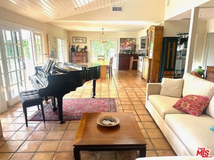 Property Photo:  1939 Westridge Ter  CA 90049 