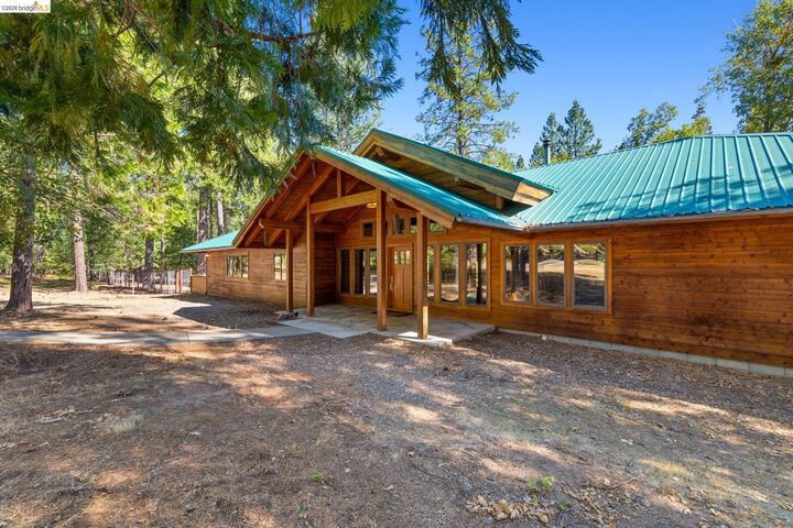 Property Photo: 22715 Hells Hollow Rd CA 95321