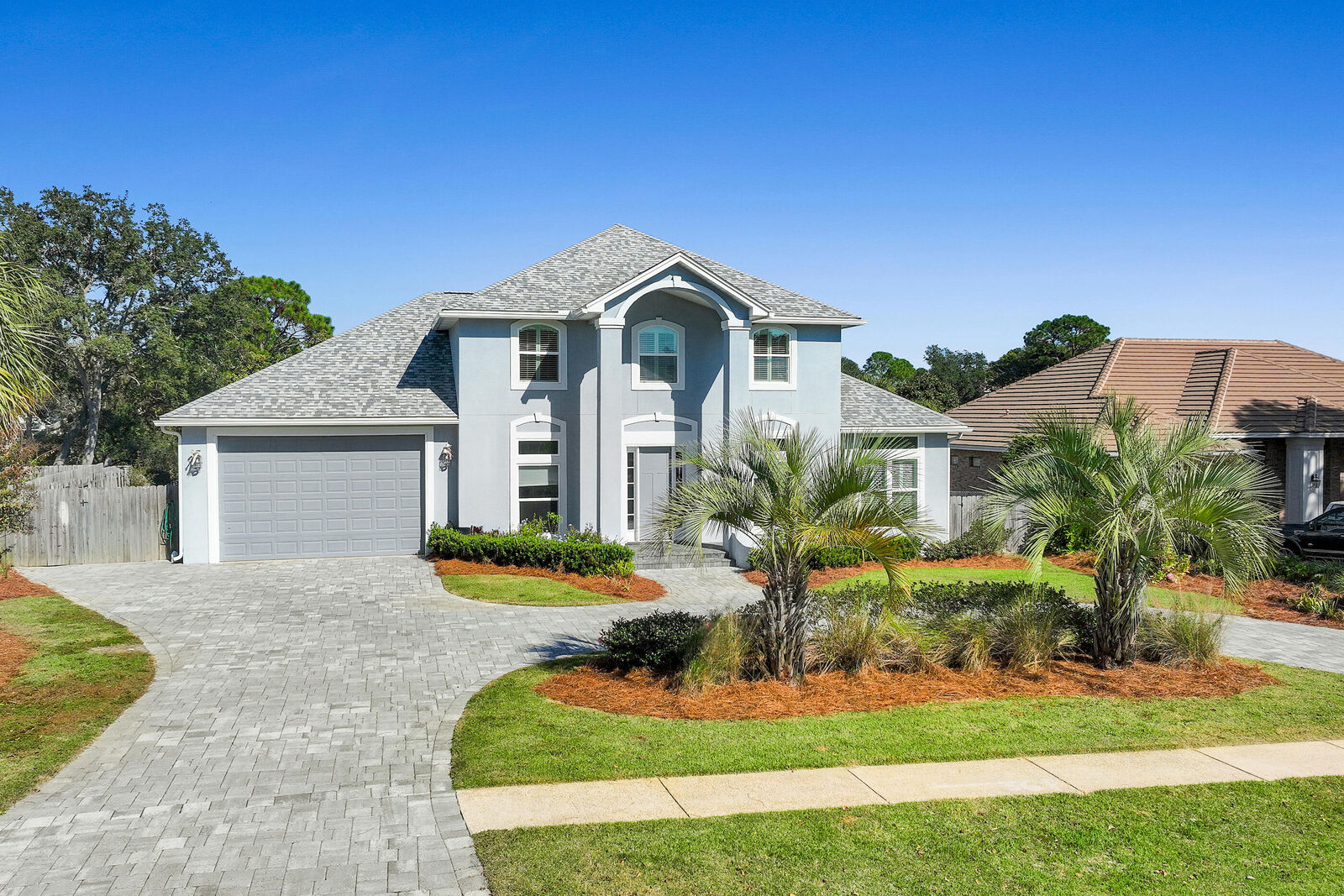 Property Photo:  138 W Country Club Drive  FL 32541 