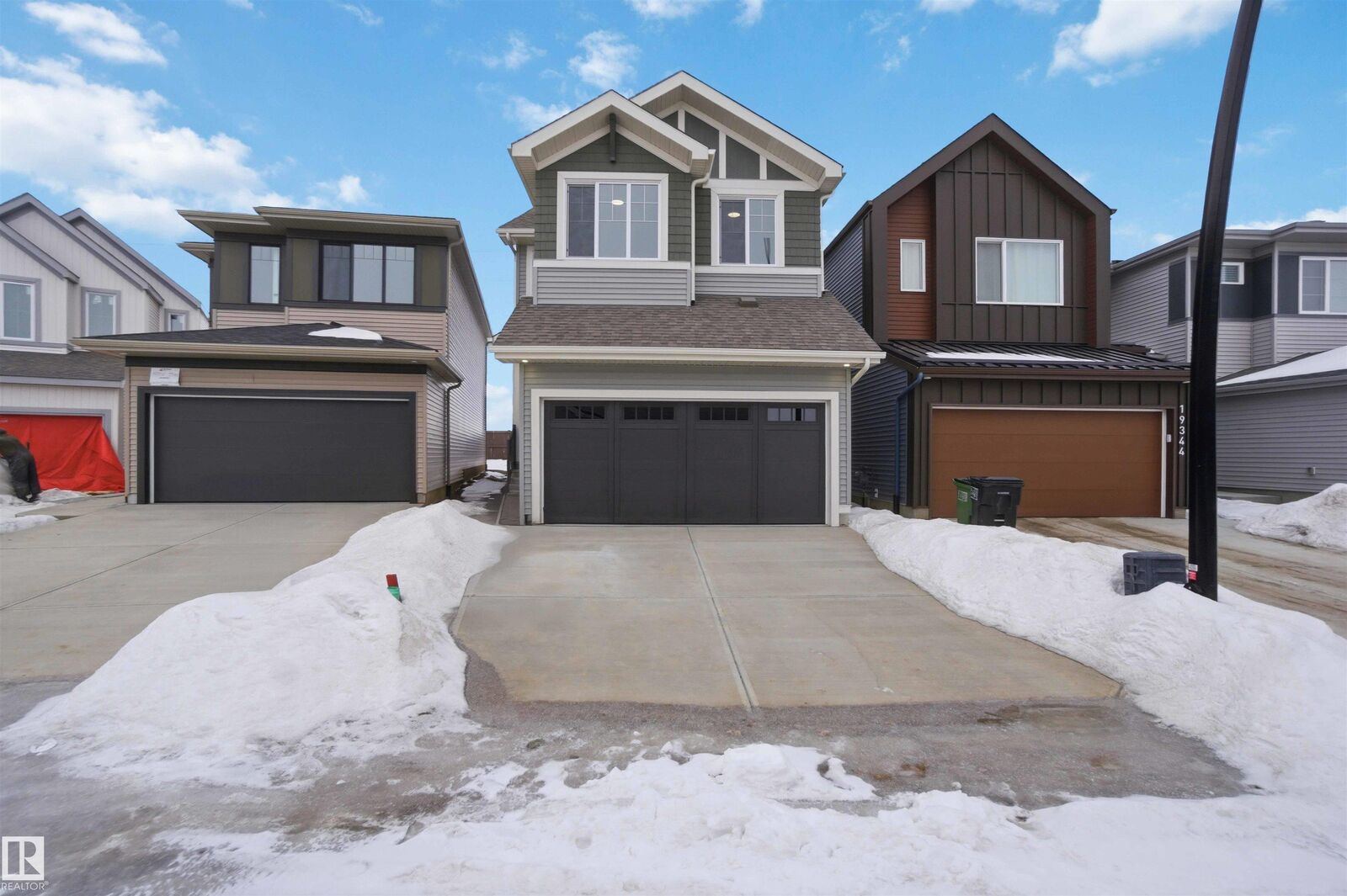Property Photo:  19348 29 Avenue NW  AB T6M 3B1 