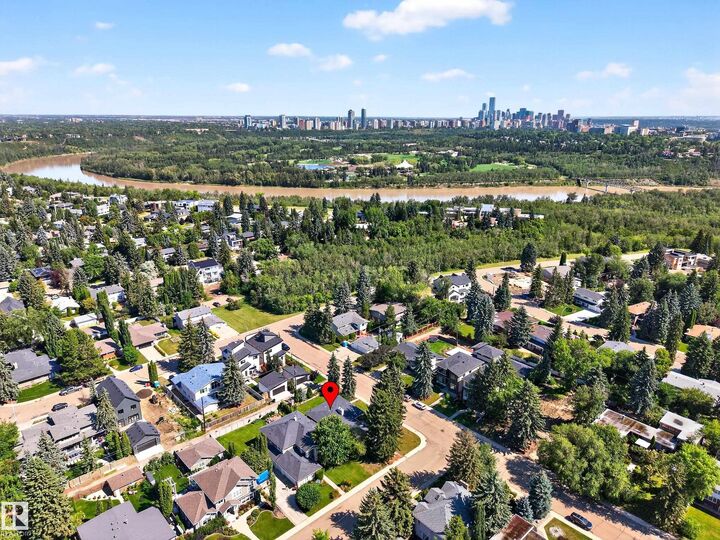 Property Photo:  8804 138 Street NW  AB T5R 0E4 