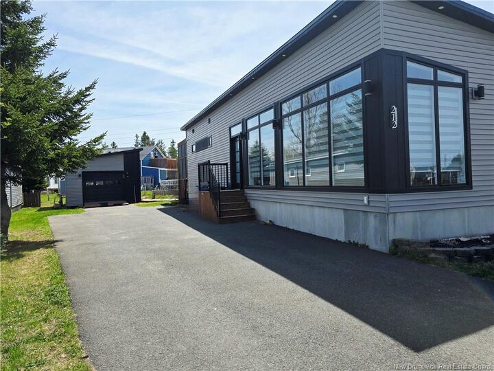 Property Photo: 212 2ieme Rue NB E8S 1T8