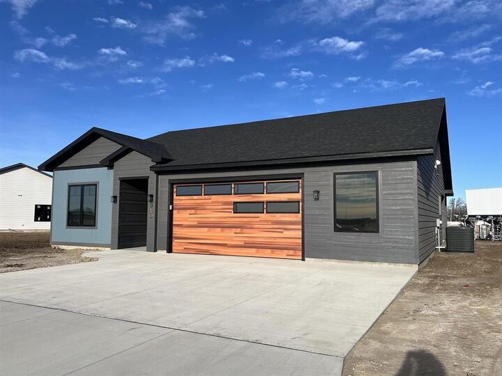 Property Photo: 910 Malgretout Parkway KS 67801